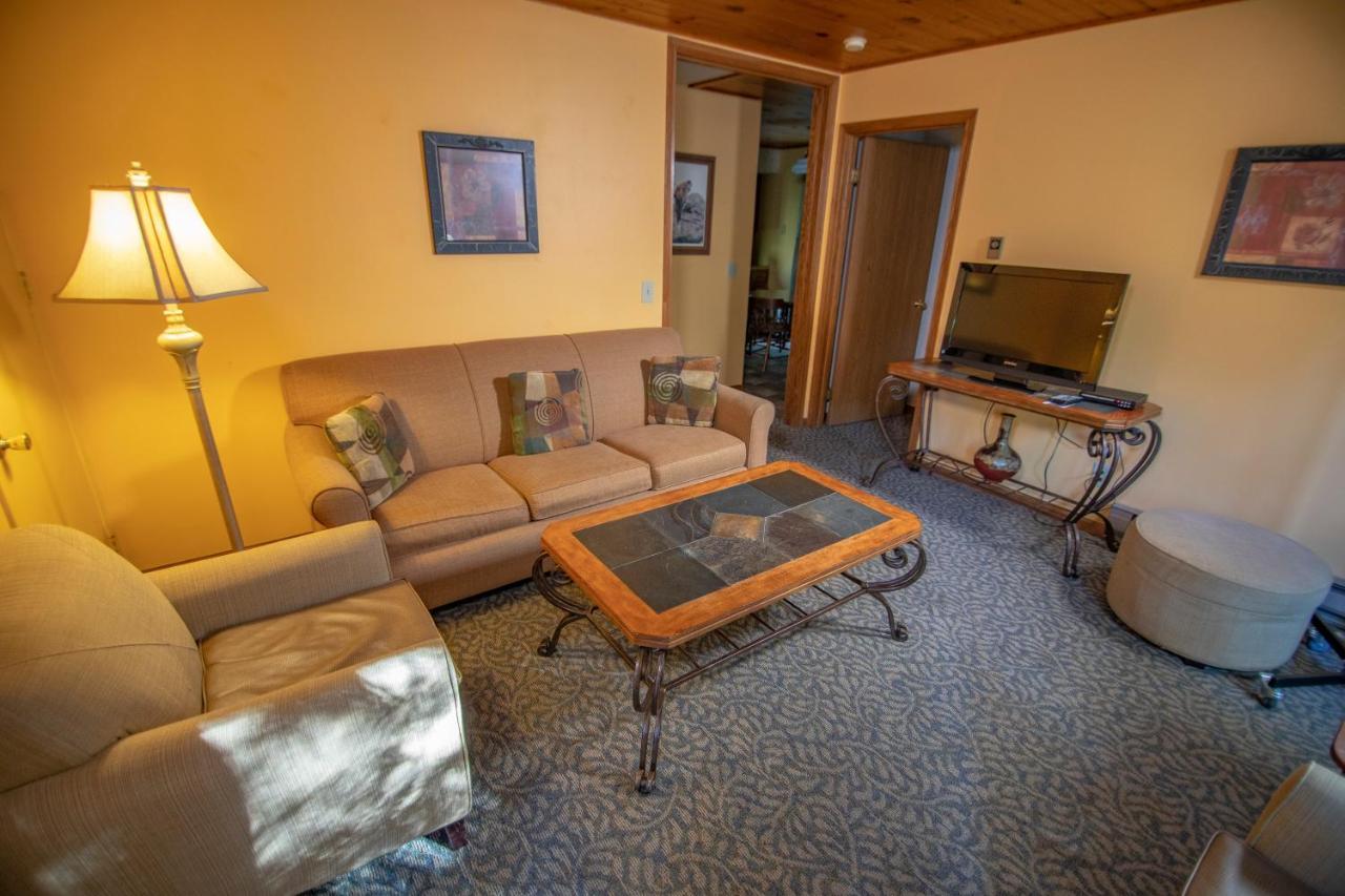 Ridges Inn & Suites 贝利斯港 外观 照片