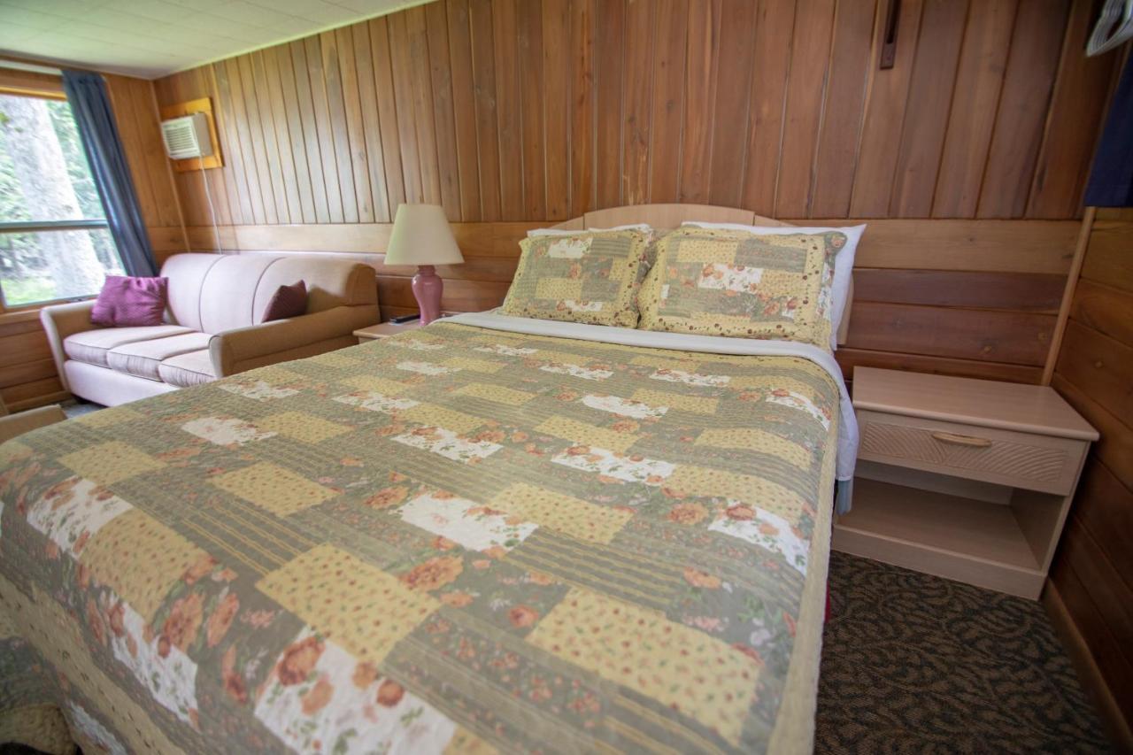 Ridges Inn & Suites 贝利斯港 外观 照片